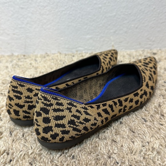 Rothy's “The Point” Desert Cat Cheetah Print Size 7.5 - Picture 5 of 12